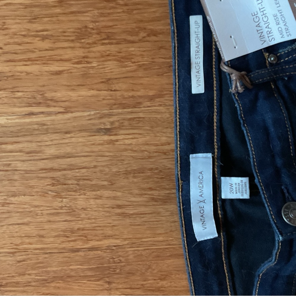 Plus 20 dark jeans, nwt Vintage America.
